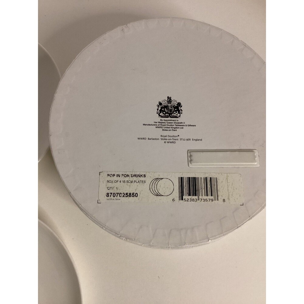 Royal Doulton London Pop In For Drinks Set of 4 Appetizer Plates Stoneware NIB - Picture 4 of 4